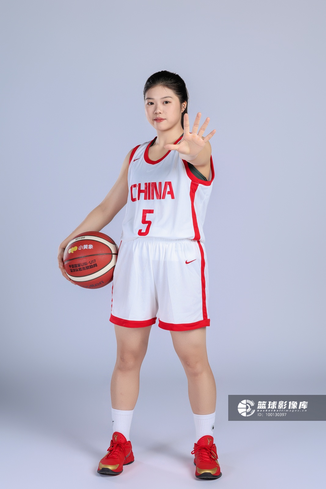 U17女篮世界杯落幕 李沅珊场均20.3分夺得分王 孙璇助攻王 U17女篮世界杯落幕 李沅珊场均20.3分夺得分王 孙璇助攻王